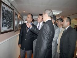 Afyonkarahisar'da Tarihi 116 Yıllık Lisenin Görüntülerinden Oluşan Sergi Açıldı