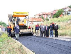 Yozgat Belediyesi Asfaltlama Çalışmalarını Sürdürüyor