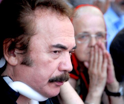 Orhan Gencebay ile Metro Turizm'in sahibi Galip Öztürk'ün adı iddianameye karıştı!