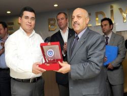 Kepez Belediyesi'nde Toplu İş Sözleşmesi Sevinci