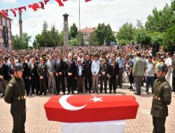 Şehit Asker Son Yolculuğuna Uğurlandı