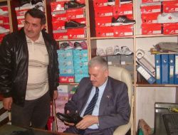 Bakan Yıldırım, Ardahan'dan Ayakkabı Aldı