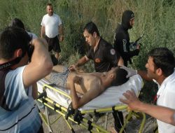 Serinlemek İçin Sulama Kanalına Giren Genç Boğulmak Üzereyken Kurtarıldı