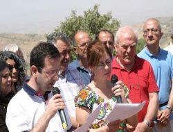 Türk Aydınları: "Kürt Sorunu Bizimde Sorunumuzdur!"