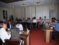 Amsterdam Genç İşadamları Derneği, İşadamlarını İftarda Bir Araya Getirdi