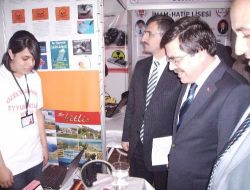 Bitlis'te Bilim Şenliği Düzenlendi