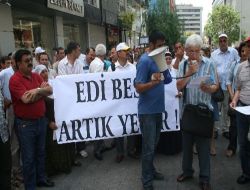 Türkiye Barış Meclisi İzmir Girişimi AK Parti'yi Protesto Etti