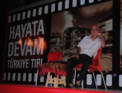 'gül Ananın Heyheyleri' Oyunu Halkın Depreme Bakış Açısını Değiştiriyor