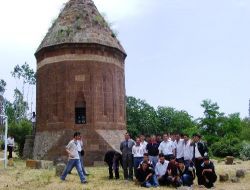 Güroymak'taki Yurt Öğrencileri 'veli' Projesi İle Moral Buldu