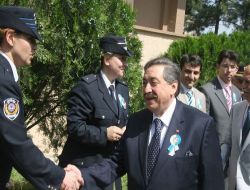 Polisin Yüzde 82'si Üniversite Mezunu