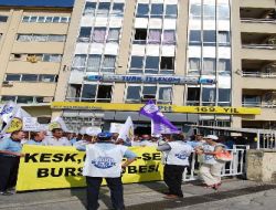 Haber-sen, Ptt Çalışanların İki Yıldır Verilmeyen Elbiselerini İstedi
