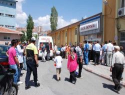 Ehliyetsiz Öğrenci Okul Arkadaşlarının Arasına Daldı: 1 Ölü 2 Yaralı