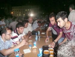 Siirt İmam Hatip Mezunları Pilav Gününde Buluştu