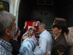 Elazığ'da Şehit Olan Jandarma Onbaşı Gökdağ, İzmit'te Toprağa Verildi