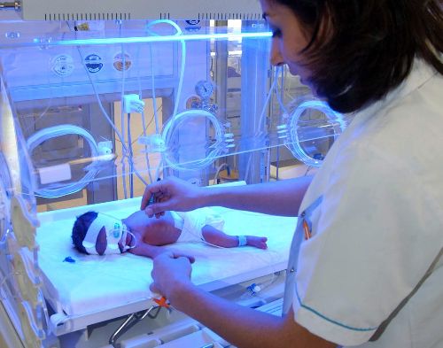 Şanlıurfa Doğum Hastanesi'nde 2 haftada 12 bebeğin öldüğü iddiası!.