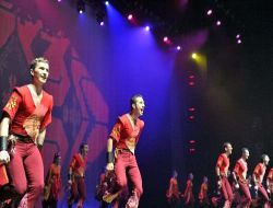 Şanghay Expo'daki Şanslı Çinliler, Türkiye'ye Bedava Biletle Mutlu Oldular