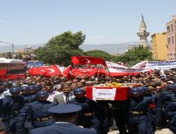 Milas Şehidine Ağladı!