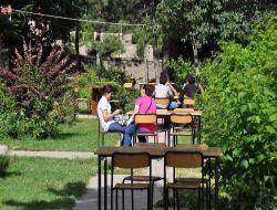 Yozgat'ta Okul Bahçeleri, Çay Bahçesi Ve Otopark Olarak Okula Katkı Sağlayacak