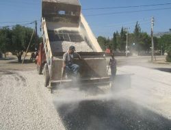 Kozan'da Asfalt Seferberliği Başlatıldı