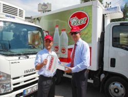 Şentürklyer Otomotiv, Eker Süt'ün Araç Filosunu Yeniledi