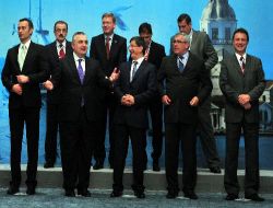 Güneydoğu Avrupa İşbirliği Toplantısına Katılan Bakanlar Aile Fotoğrafı Çektirdi