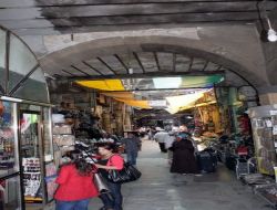 Tarihi Taş Han Çarşısı Restore Edilecek