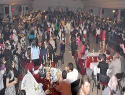 Düğünde Gelin Ve Damata Takılan Çeyrek Altın Yerini Paraya Bıraktı