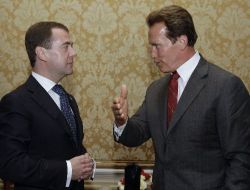Medvedev ABD Ziyaretinin İlk Gününde Terminatör İle Görüştü