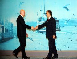 Papandreu: "Türkiye'nin AB Üyeliğini Destekliyoruz!"