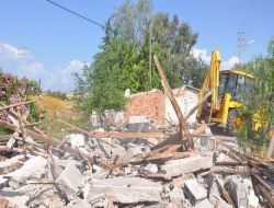 Fethiye'de 19 Gecekondu Yıkıldı!