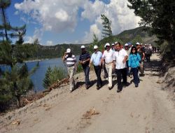 Isparta Gölcük Krater Gölü Etrafına 4 Bin Metrelik Yürüyüş Yolu Yapıldı