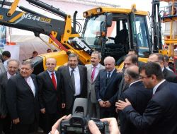 Bakan Çağlayan: Dış Ticaretimizi 1 Trilyon Dolara Çıkaracağız; Bunu Da İslam Ülkeleriyle Yapmak İstiyoruz!!