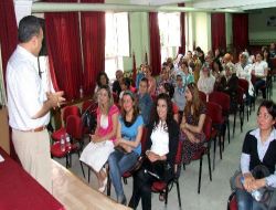 Aday Öğretmenlere 'hazırlayıcı Eğitim Semineri' Veriliyor