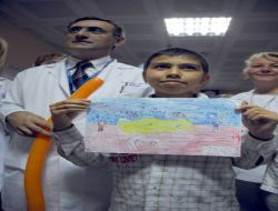İlköğretim Öğrencisinden Hain Saldırılara Resimle Mesaj: Uzayda Terör Yok
