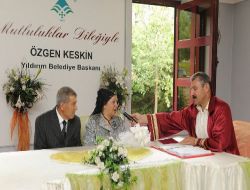 Huzur Evinde Dünya Evine Girdiler