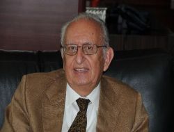 DP Lideri Cindoruk'tan Üç Partili Seçim Hükümeti Teklifi