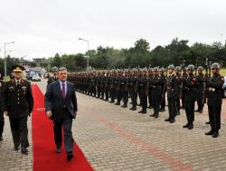 Cumhurbaşkanı Gül: "Terör, Uzun Soluklu ve Akıllı Politikayla Defedilecek!"
