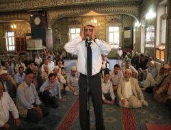 Ezanı Güzel Okuma Bölge Yarışmasını Hasan Gür Kazandı
