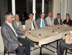 Cumhurbaşkanı Gül'ün Dedesinin Okuttuğu Öğrenciler, Köyün Sıkıntılarını AK Parti'ye Anlattı!