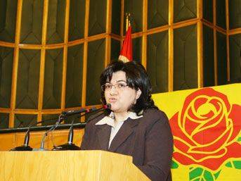 DTP Eşbaşkanı Emine Ayna: Türkiye'ye huzur, barış ve demokrasi ancak 1921 anayasası ile gelir.