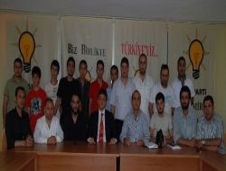 TDH'li Gençler, 'Erdoğan Kimseyi Yolda Bırakmaz' Diyerek Ak Parti'ye Geçti!!