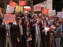 Yargıdaki Yetki Aşımına Avukat Protestosu