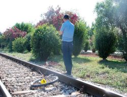 Trenin Çarptığı Çocuk Öldü