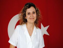 Kızılay'dan Gönüllü Kan Bağışçılarına Altın Madalya