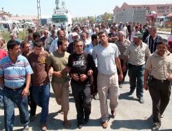 3 Bin Nakliyeci Motorin Zammını Protesto Etti!
