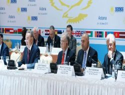 Agit Toplantısında Konuşan Nazarbayev: Kırgızistan'daki Gelişmeler Bölgesel Barışı Tehdit Ediyor!.