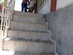 Ak Parti Yüksekova İlçe Başkanının Evine El Bombası Atıldı