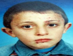 12 Yaşındaki Çocuk,Evlerinin Üstkatında Asılı Bulundu!