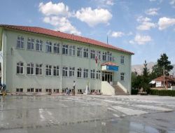 Erzincan'da 3 Yılda 48 Okulun Bahçesi Düzenlenecek