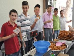 Yeni Damak Tadı Halka Tatlısı Oldu